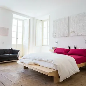 https://winebnb.it-lombardy.com